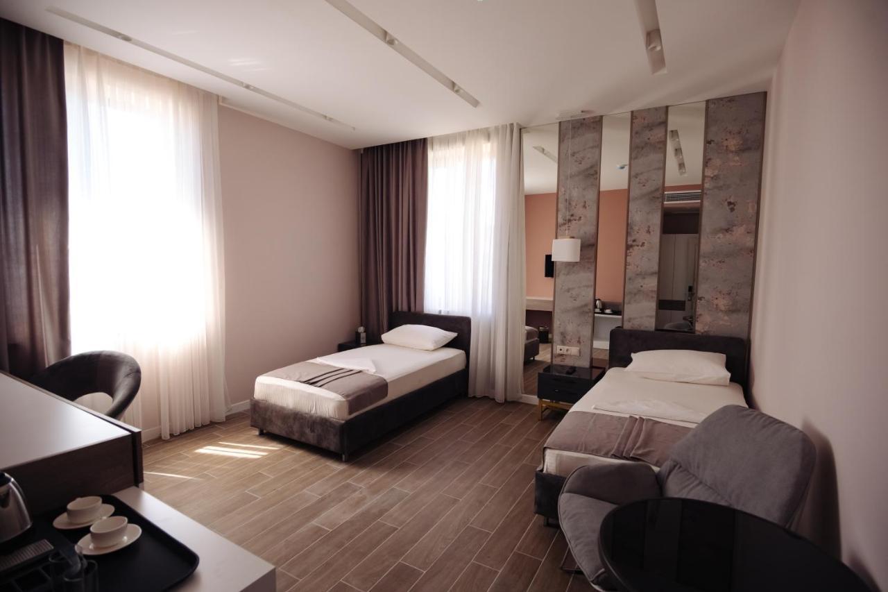 Gs Premium Hotel Ереван Екстериор снимка