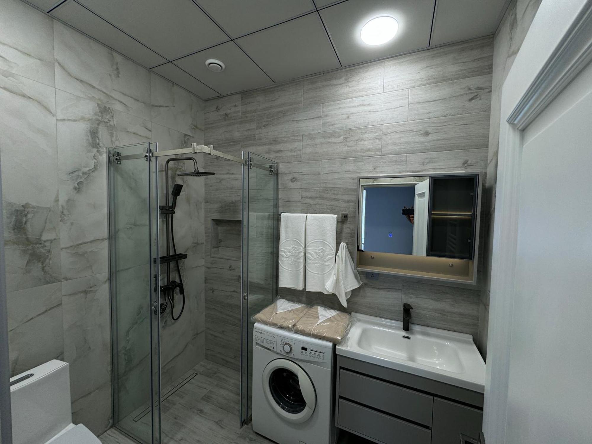 Gs Premium Hotel Ереван Екстериор снимка