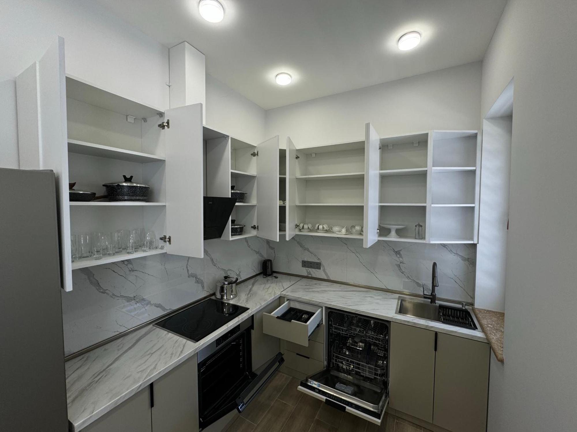 Gs Premium Hotel Ереван Екстериор снимка